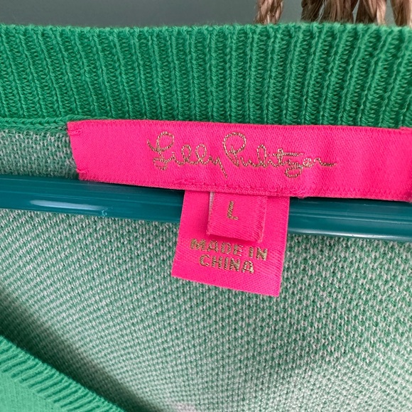 Green Sweater with White Floral Pattern - Picture 2 of 3